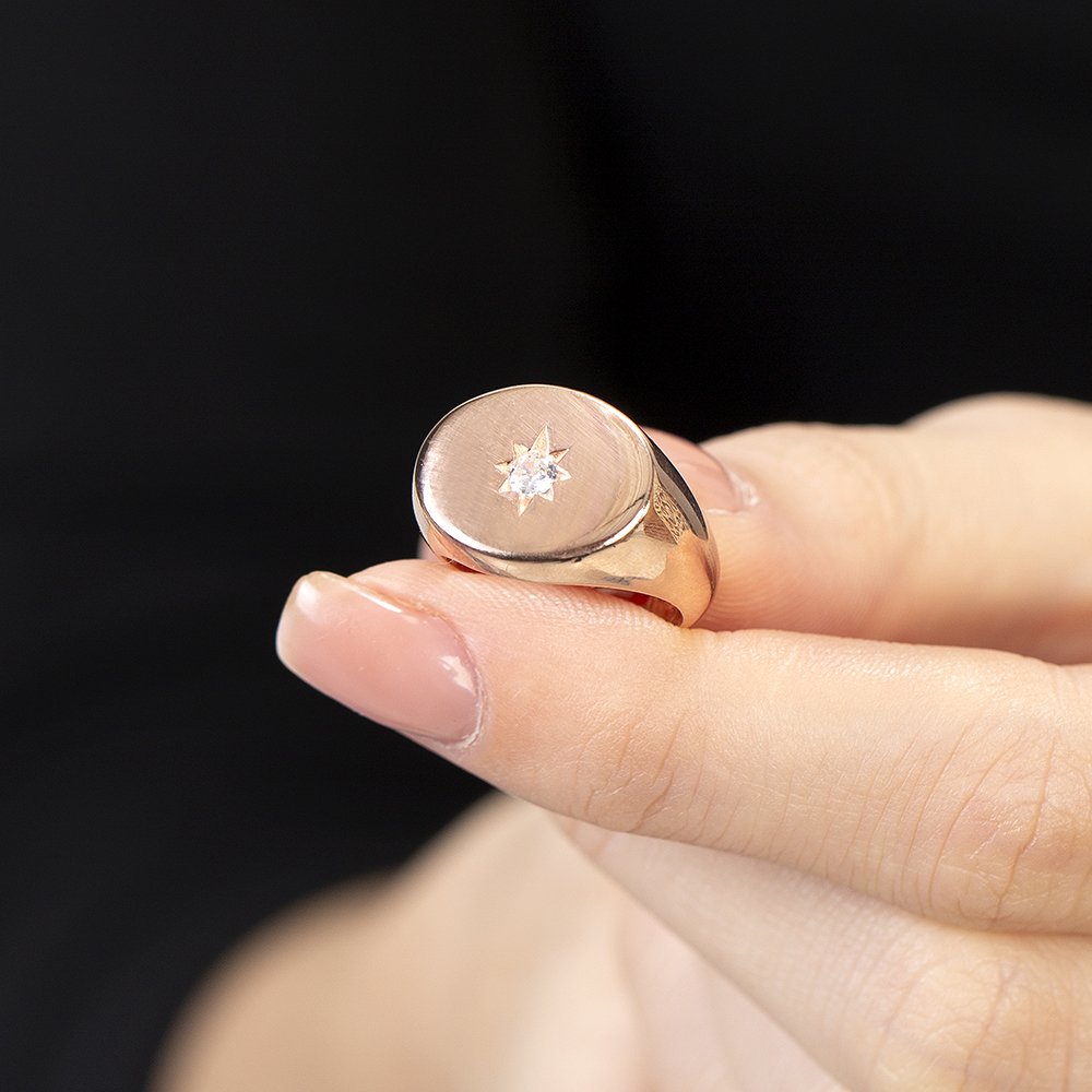 Beyaz Zirkon Taşlı Yıldız Detaylı Rose Renk Free Size 925 Ayar Gümüş Kadın Tektaş Yüzük Beyaz Zirkon Taşlı Yıldız Detaylı Rose Renk Free Size 925 Ayar Gümüş Kadın Tektaş Yüzük