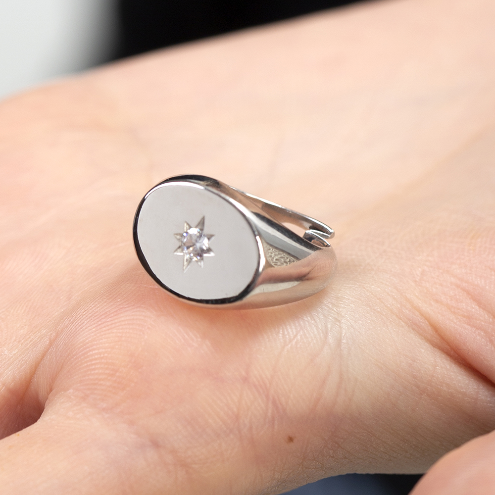 Beyaz Zirkon Taşlı Yıldız Detaylı Silver Renk Free Size 925 Ayar Gümüş Kadın Tektaş Yüzük Beyaz Zirkon Taşlı Yıldız Detaylı Silver Renk Free Size 925 Ayar Gümüş Kadın Tektaş Yüzük