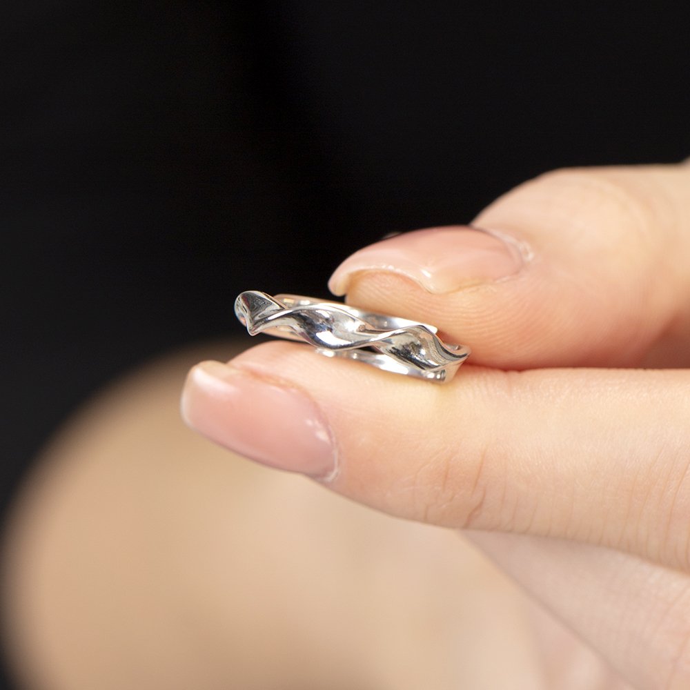 Helezon Tasarım Silver Renk Free Size 925 Ayar Gümüş Kadın Yüzük Helezon Tasarım Silver Renk Free Size 925 Ayar Gümüş Kadın Yüzük