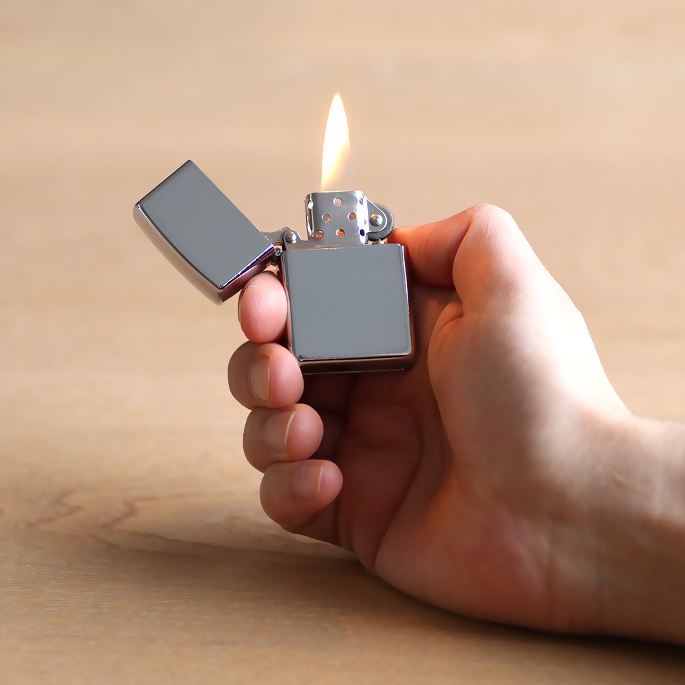 Kişiye Özel İsim Yazılı Zippo Tasarım Gümüş Renk Taşlı Metal Çakmak Kişiye Özel İsim Yazılı Zippo Tasarım Gümüş Renk Taşlı Metal Çakmak
