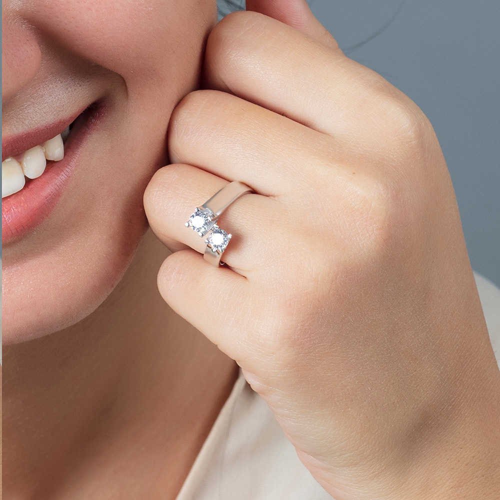 Starlight Diamond Pırlanta Montür Asimetrik 925 Ayar Gümüş Bayan Çifttaş Yüzük Starlight Diamond Pırlanta Montür Asimetrik 925 Ayar Gümüş Bayan Çifttaş Yüzük