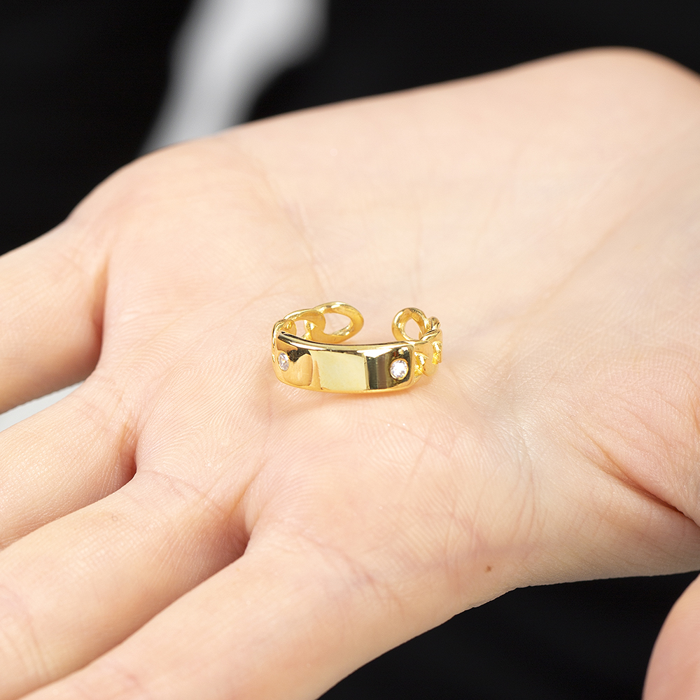 Zincir Tasarım Gold Renk Free Size Kişiye Özel İsim Harf Yazılı 925 Ayar Gümüş Kadın Tektaş Yüzük Zincir Tasarım Gold Renk Free Size Kişiye Özel İsim Harf Yazılı 925 Ayar Gümüş Kadın Tektaş Yüzük