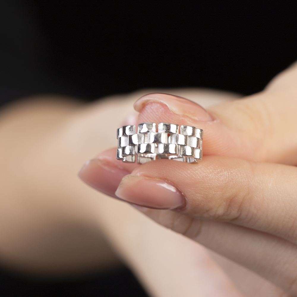 Zincir Tasarım Silver Renk Free Size 925 Ayar Gümüş Kadın Yüzük Zincir Tasarım Silver Renk Free Size 925 Ayar Gümüş Kadın Yüzük