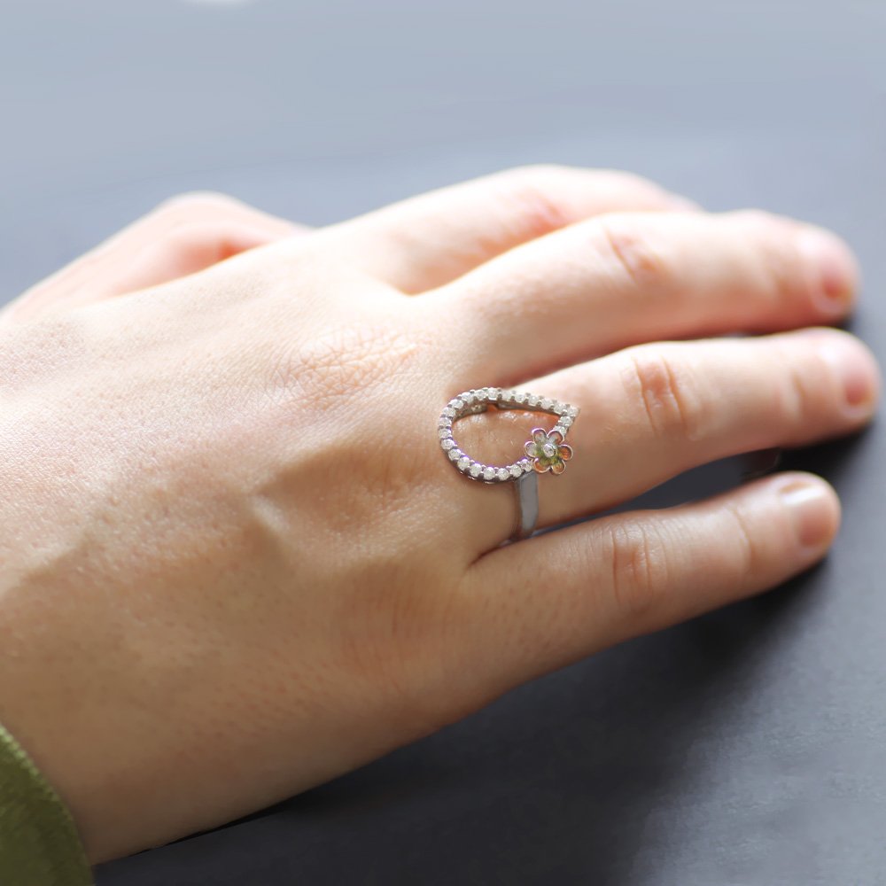 Zirkon Taşlı Damla Model Sarı Mineli Çiçek Tasarım Gold 925 Ayar Gümüş Bayan Yüzük Zirkon Taşlı Damla Model Sarı Mineli Çiçek Tasarım Gold 925 Ayar Gümüş Bayan Yüzük